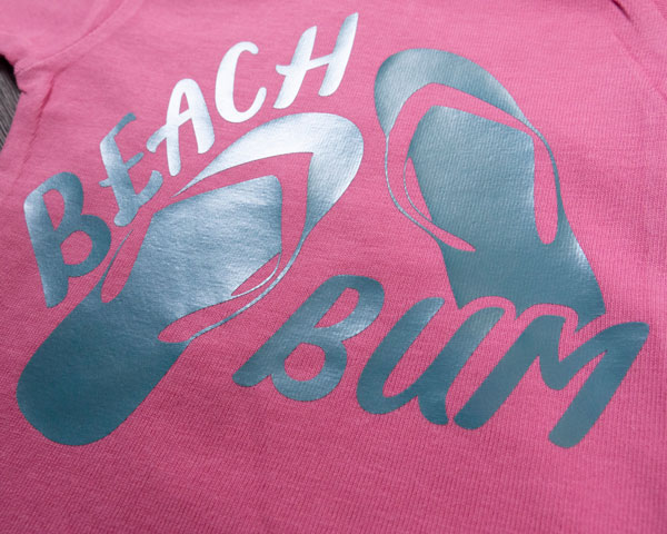 A shirt that says "Beach bum" made using Green ThermoFlex Turbo Brights